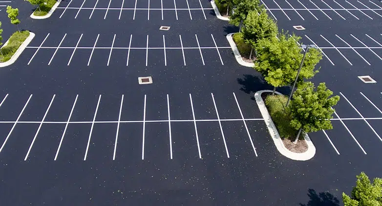 What Are the Steps Involved in Parking Lot Cleaning