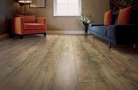 What Are the Benefits of Vintage Laminate Flooring?
