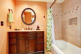 How to Maximize Space in Your Small Bathroom