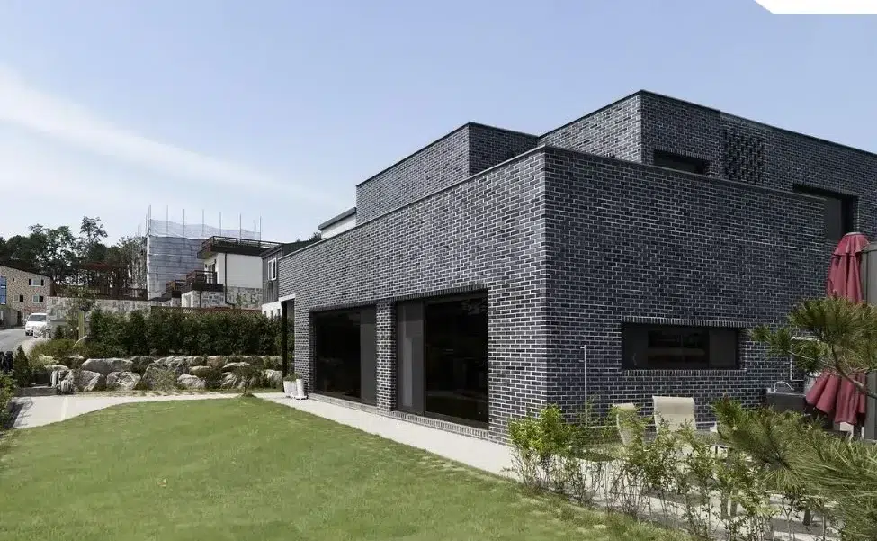 The Allure of a Black Brick House: Timeless Elegance and Modern Sophistication